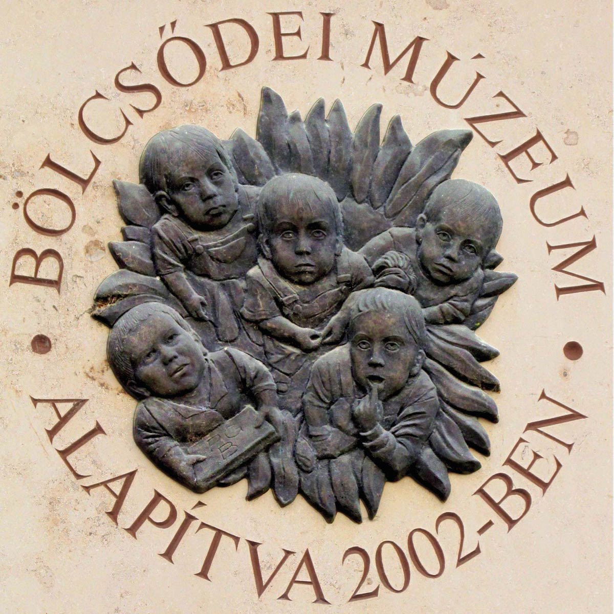 Bölcsődei Múzeum emléktábla